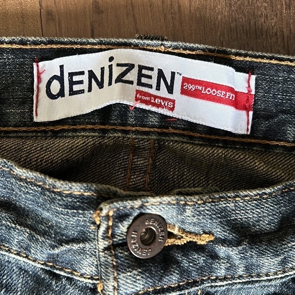 Men’s Straight Leg Jeans - Picture 2 of 5